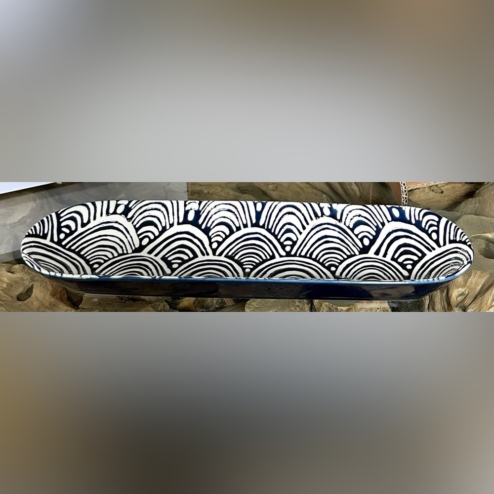 ‼️RARE‼️🎸Short Stories🎸🔥NWT🔥Ceramic Tray in Navy Blue - Picture 2 of 16